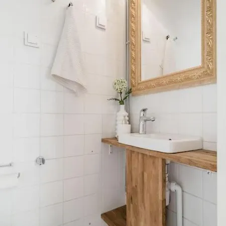 2ndhomes Stunning & Modern 168m2 In Kruununhaka * هلسنكي